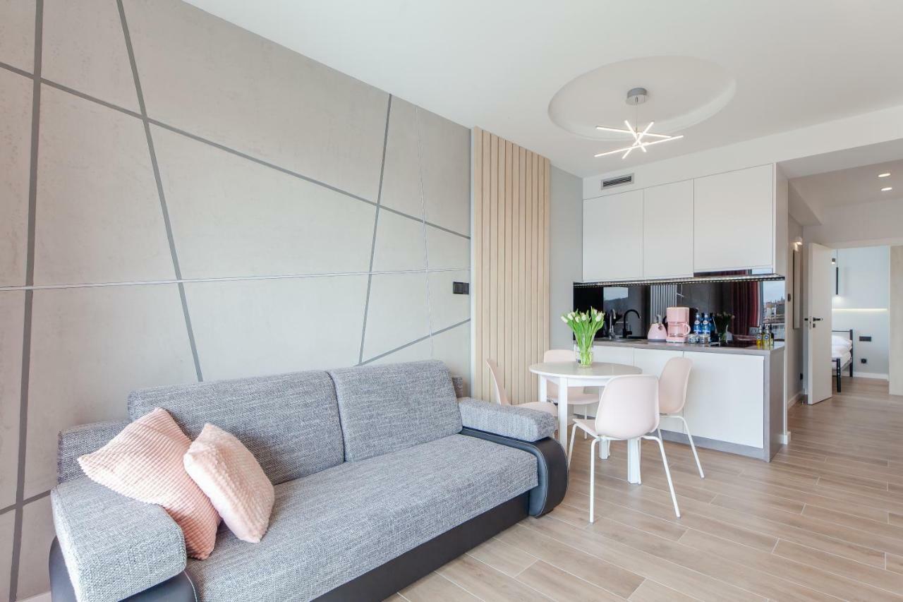 Apartment Pink Flamingo By Noclegi Renters Miedzyzdroje Exteriör bild
