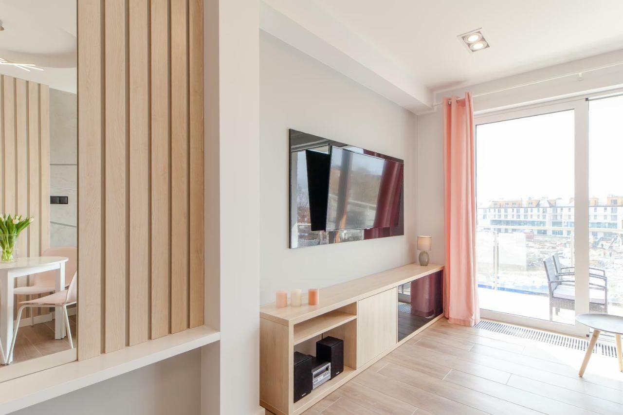 Apartment Pink Flamingo By Noclegi Renters Miedzyzdroje Exteriör bild